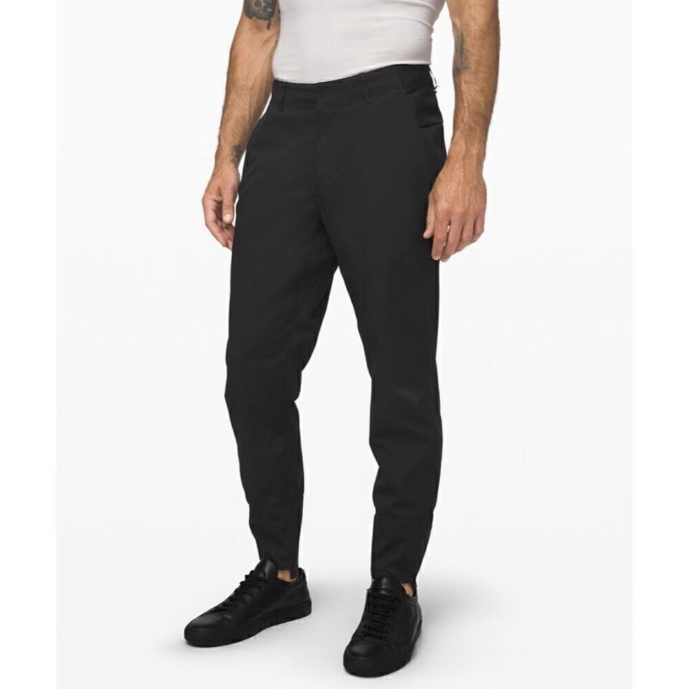 Lululemon Easy Commute Men’s Pant Size 30 x 31"L DESIGNED FOR ON THE MOVE